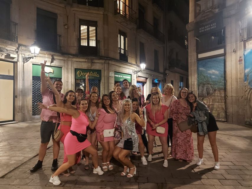 Budapest: Ruin Bar Pub Crawl with Entry Tickets - Who will enjoy this pub crawl