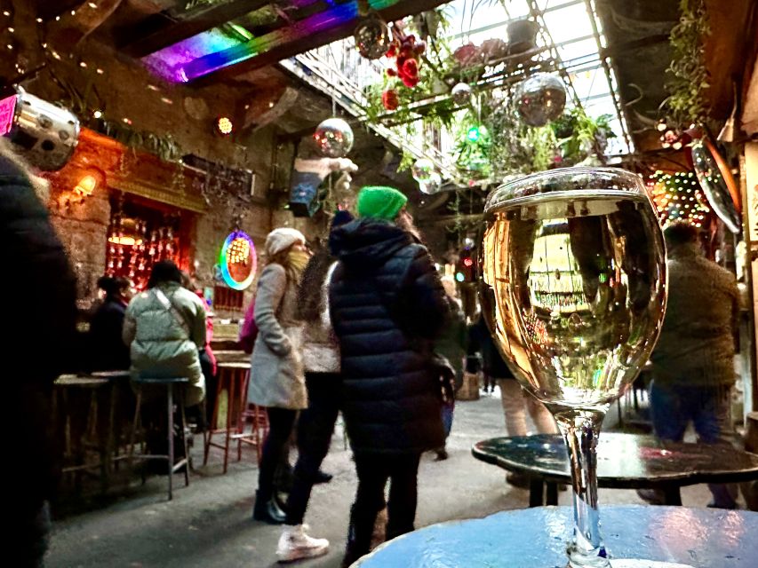 Budapest: Ruin Bar Tour - The guide can shape the night