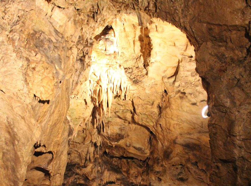 Budapest: Semlő-hegyi & Pál-völgyi Caves Guided Walking Tour - How much value do you get for $52?