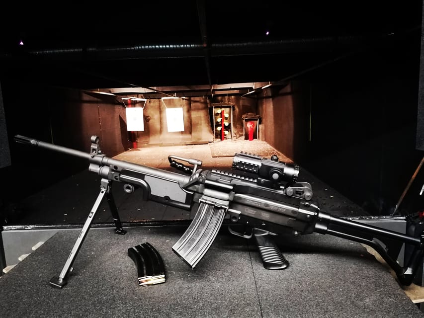 Budapest: Shooting Experience for Couples, The Perfect Date - Why this makes an unusual date