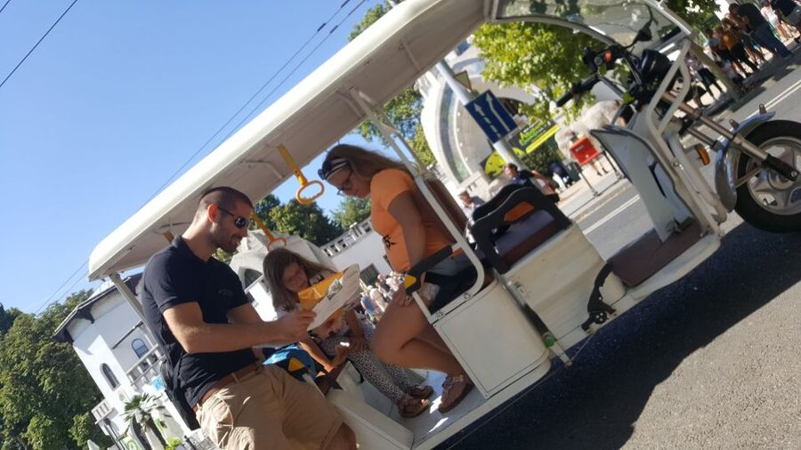 Budapest: Sightseeing Tour by Electric Tuktuk - Up to Castle Bazaar and the Chain Bridge