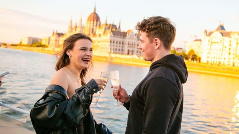 Budapest: Sip and Sail River Cruise with Unlimited Prosecco - Why the Danube is the right place to see Budapest
