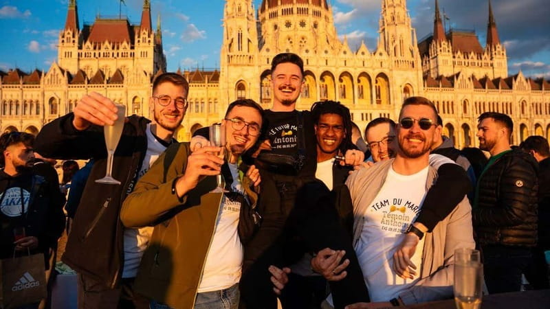 Budapest: Sip and Sail River Cruise with Unlimited Prosecco - Who should book this Budapest cruise?