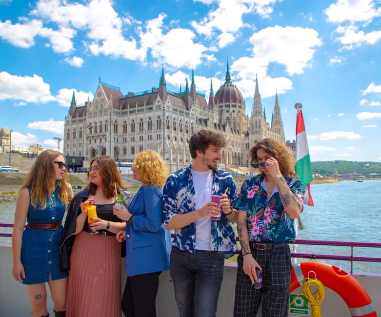 Budapest: Skyline Sightseeing Cruise with Parliament View - Finding Silverline Cruises beside Elizabeth Bridge