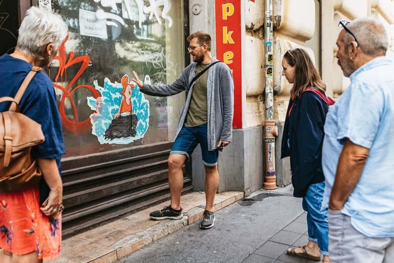 Budapest: Street Art and Underground Movements Walking Tour - The secret stop and the changing route