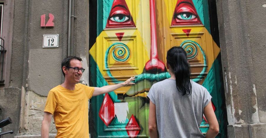 Budapest: Street Art Tour - Why Budapest’s walls make a useful history lesson