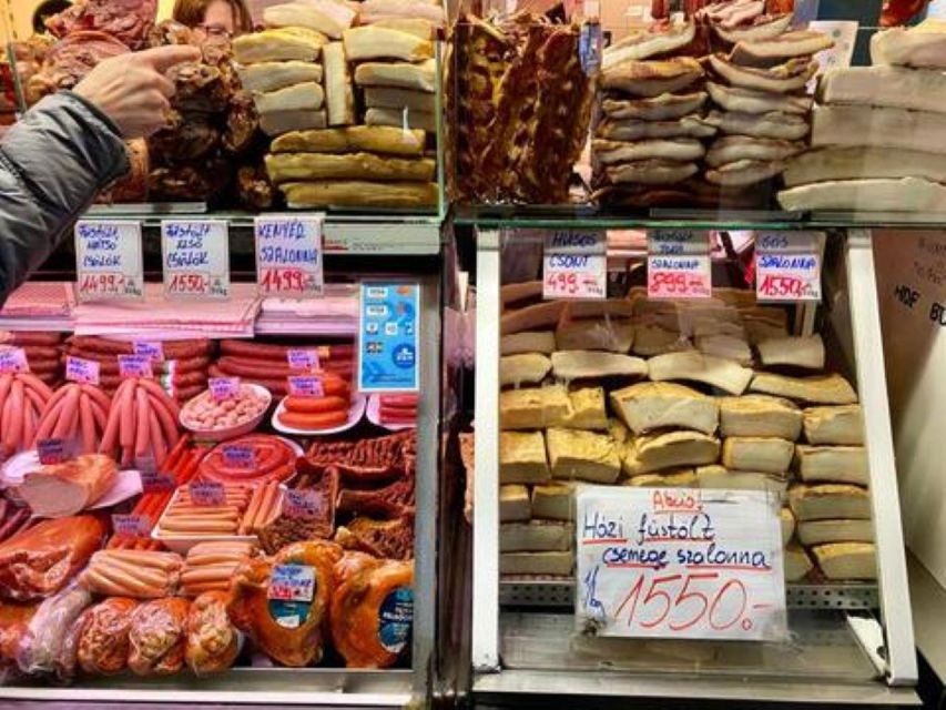 Budapest Streetfood Heaven: Tasting and Markets with a local - Market snacks, breakfast bites, and shopping for paprika