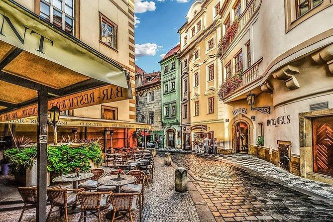 Budapest to Prague Private transfer with 2 hour sightseeing stop - Choosing your two-hour stop