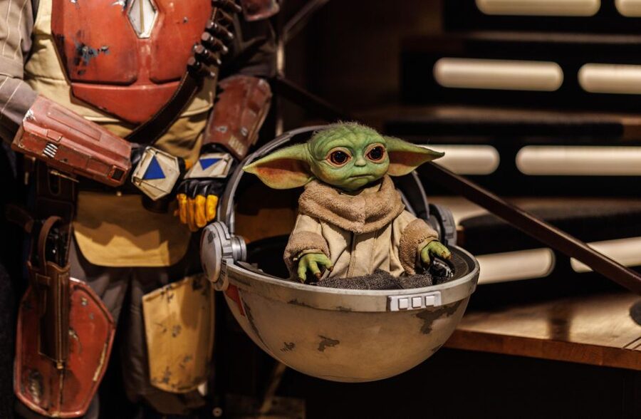 Budapest: Travelling Galaxy Star Wars Interactive Exhibition - The hands-on part: lightsabers, cloaks, and helmets