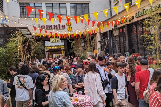 Budapest Vibe: Ruin Bars, Street Art and Culture Tour - Erzsébetváros, murals, and Budapest’s layered past