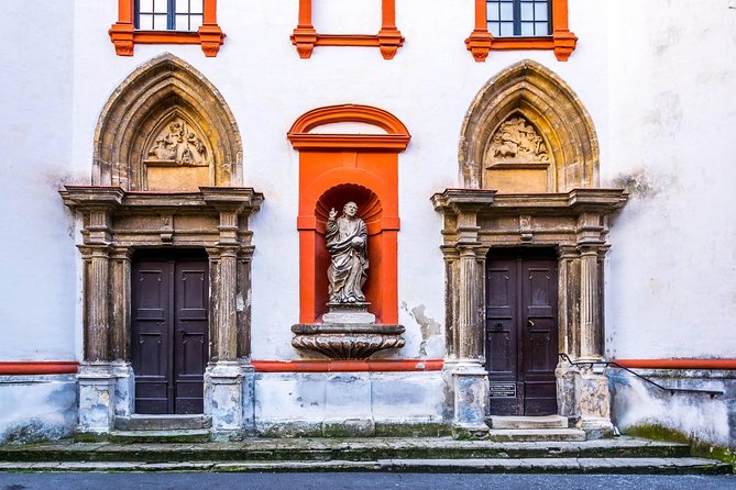 Budapest-Vienna One-Way Sightseeing Transfer - Who will enjoy this full-day route