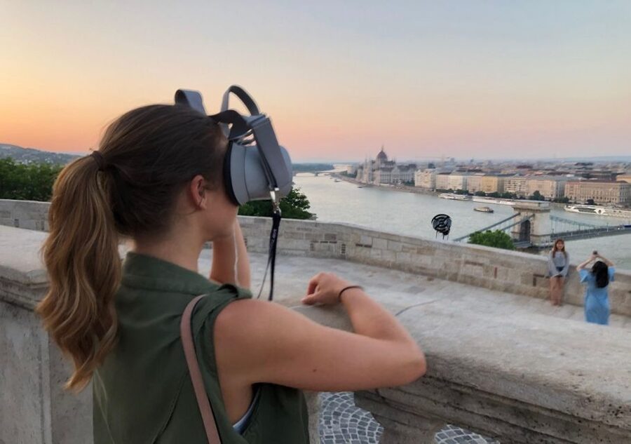 Budapest: Virtual Reality Tour in 8 Languages - Stop three: World War II and the ruined city
