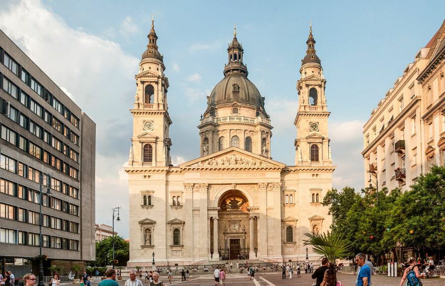Budapest: Walking Tour in German - Fisherman’s Bastion and the best views