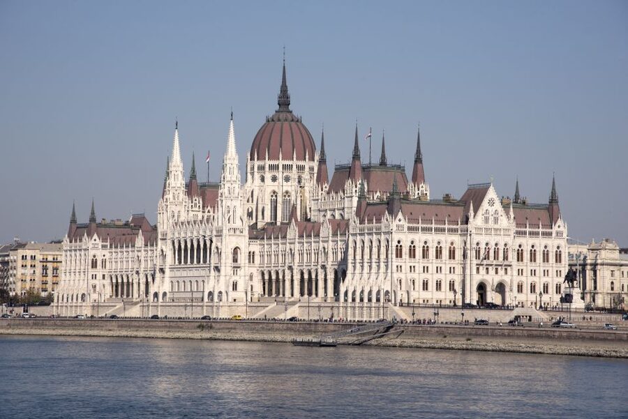 Castle District & Pest Driving Tour with Danube River Cruise - What the $63 Price Really Buys You