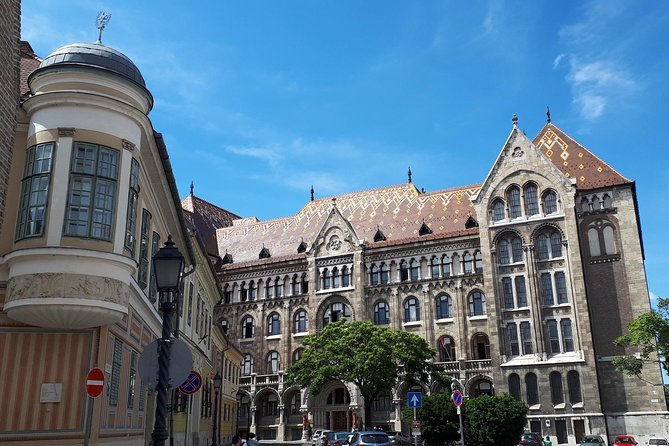 Castle district walk with legends - Kapisztrán Square and the district’s tucked-away courtyards