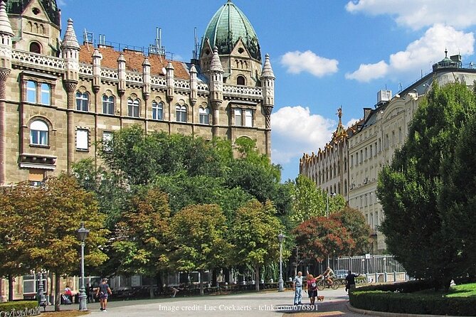 Communism in Budapest: Private Tour with House of Terror Museum - The House of Terror Museum on Andrássy Avenue
