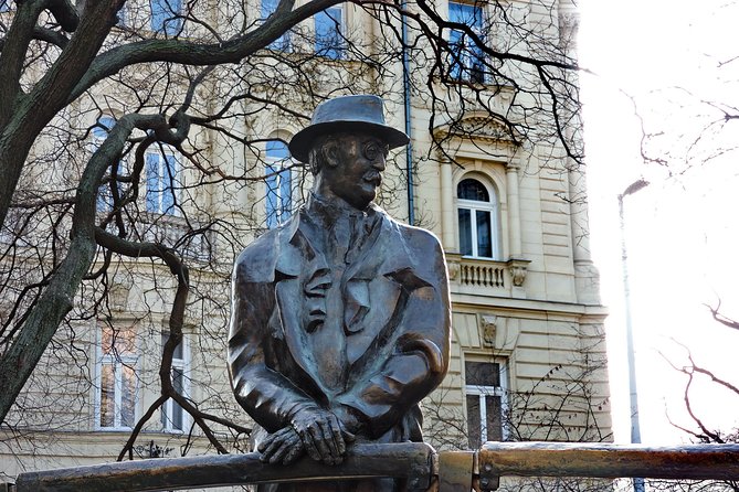 Communism in Hungary with a Historian - Bambi Café and the taste of everyday communism