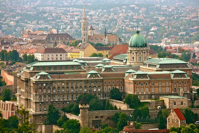 Complete Budapest - Full Day Private Tour with Lunch (8hr) - District VII and the story of Budapest’s Jewish community