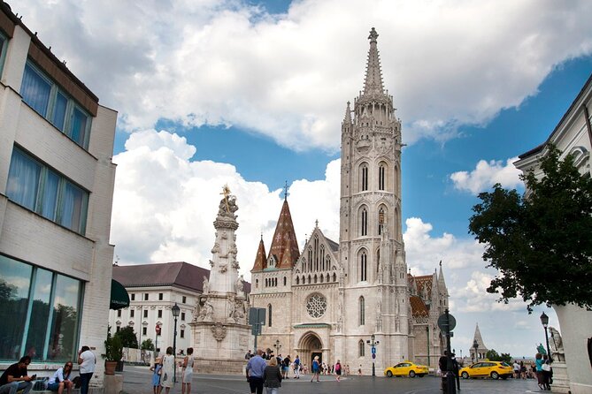 Comprehensive sightseeing tour - The Opera House and St. Stephen’s Basilica