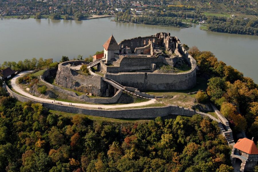 Danube Bend: Private 8-Hour Full Board Tour from Budapest - Szentendre’s Baroque town center