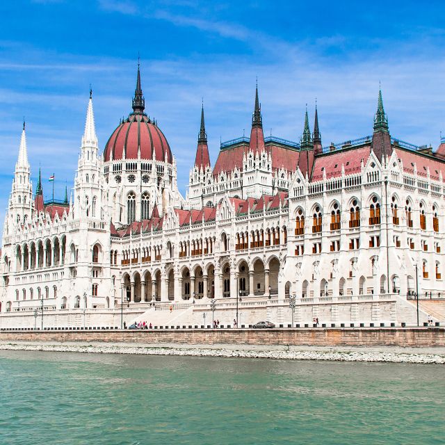 Downtown Budapest Guided Segway Tour - A quick look at parks and downtown streets