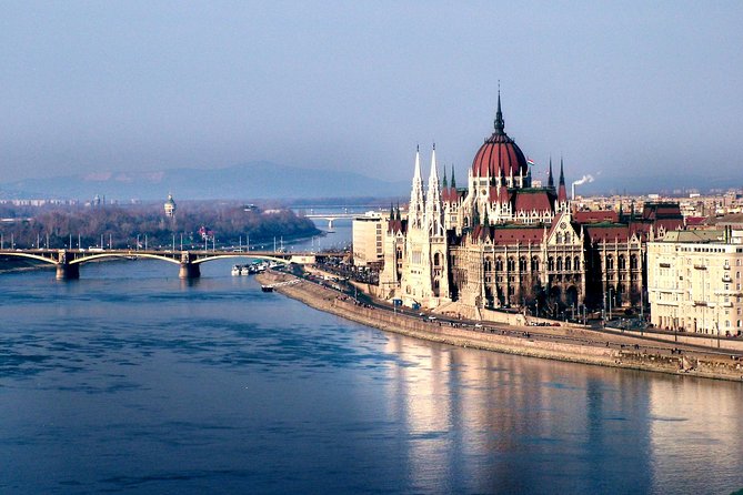 Downtown Pest Walking Tour - The Danube Holocaust Monument and the weight of the route