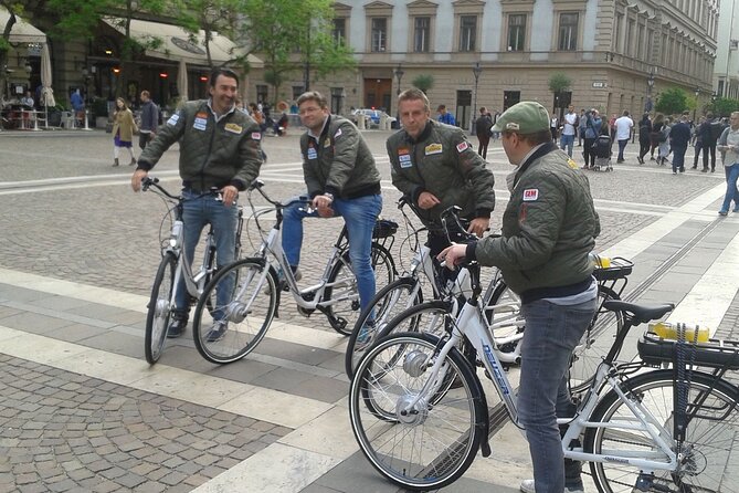 E-Bike Guided Tour in Castle Hill Budapest - Andrássy Avenue and Heroes’ Square depend on the clock