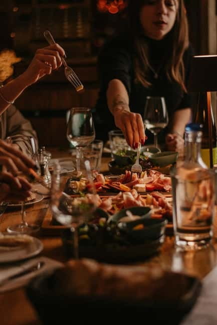 Food and Wine Tasting in Budapest by the Basilica - Who should book this tasting?
