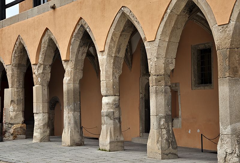 From Budapest: Guided Tour of Eger with Wine Tasting - Eger Castle above Dózsa György tér