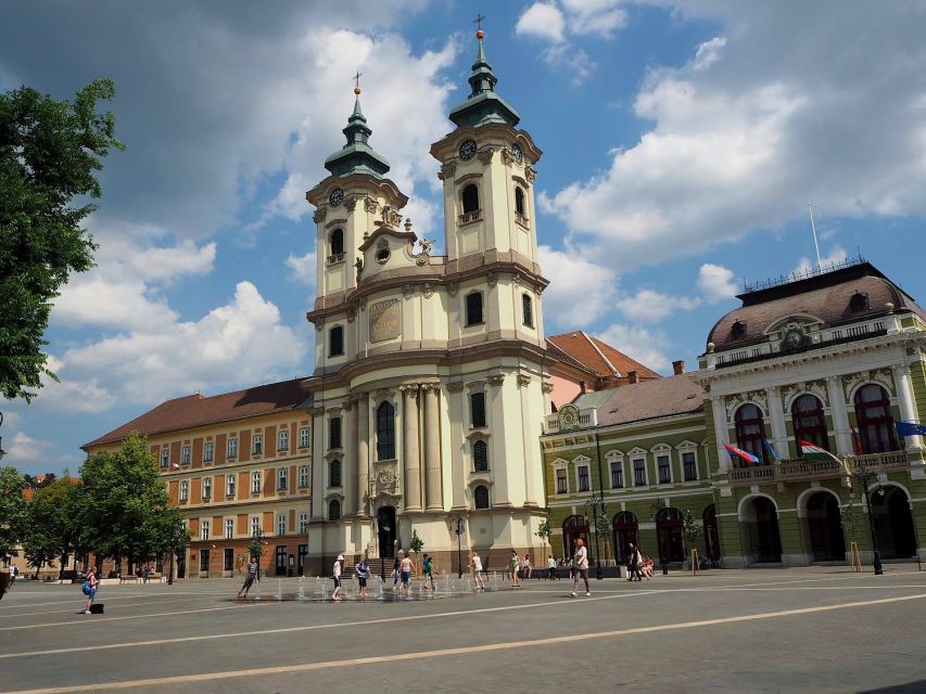 From Budapest: Guided Tour of Eger with Wine Tasting - The ride from Budapest and the pickup warning