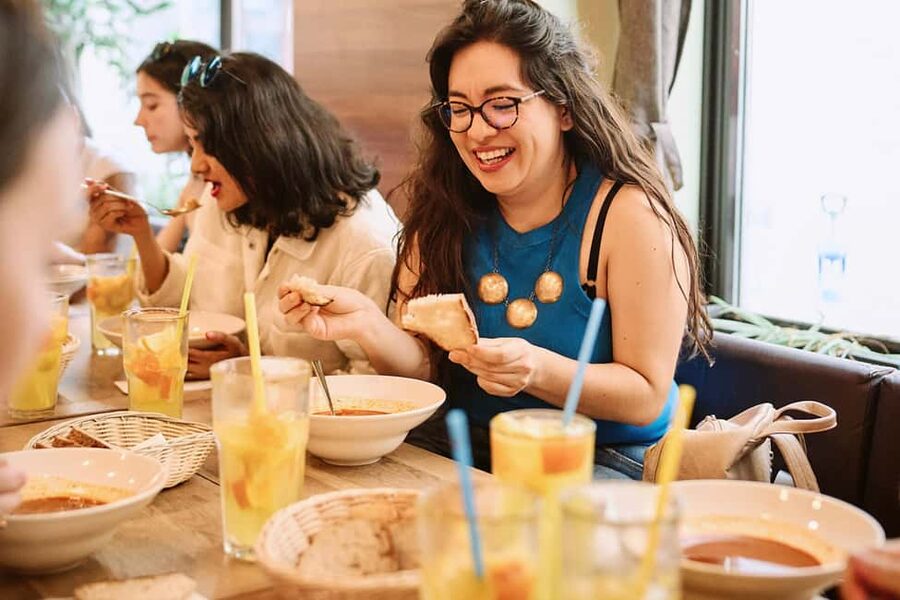 Guided Tipsy Food Tour with Drinks Included in Budapest - Starting at Kazinczy Street Synagogue