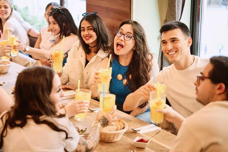 Guided Tipsy Food Tour with Drinks Included in Budapest - Who should book this food walk
