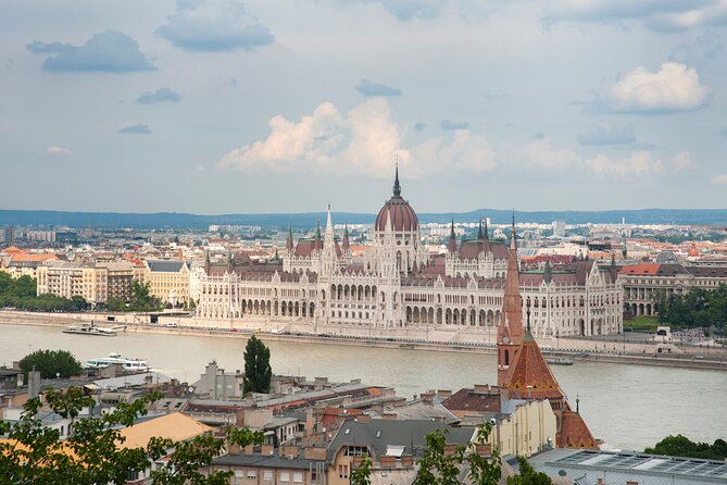 Guided Tour in Budapest Castle District - What the guides add to the walk
