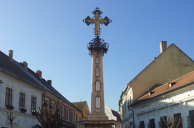 Half Day Guided Private Tour in Szentendre - Two hours for shopping and local browsing