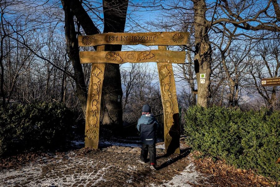 Hike to Spiritual Sites Near Budapest - The Heart chakra stone and the role of belief