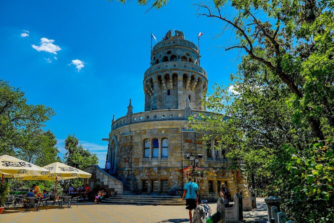 Hiking + Chairlift ride + viewpoints in Budapest - The chairlift from the lower station