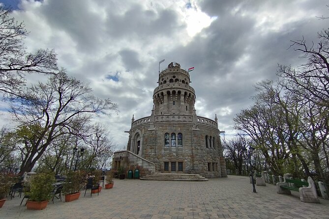 Hiking in Budapest - Four hours or a full day in the hills