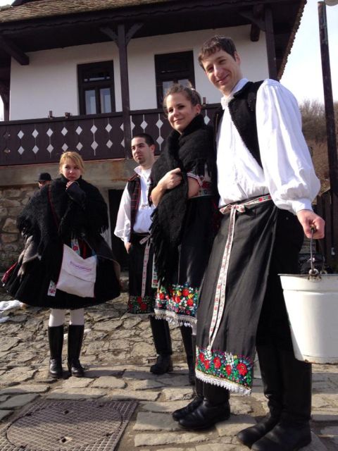 Hollókő Ethnographic Village: Day Tour from Budapest - Practical details that affect your visit