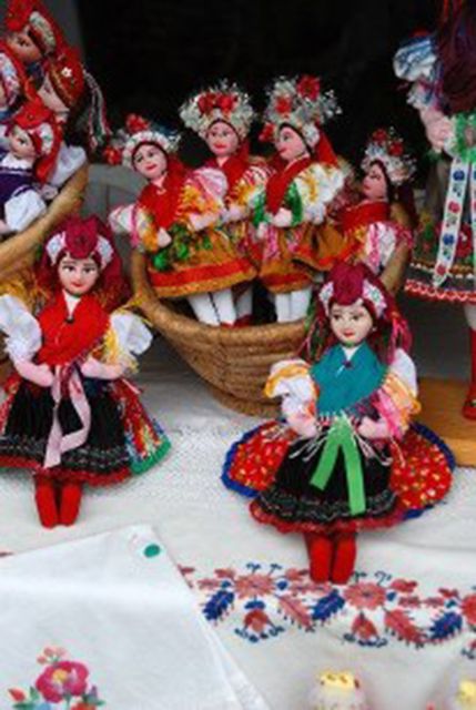 Hollókő Ethnographic Village: Day Tour from Budapest - Folk costumes, dance, crafts, and the question of timing