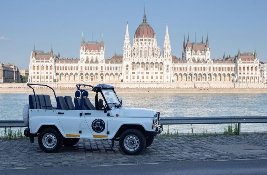 Iconic Budapest tour with Classic Russian Jeep and G-Wagon - Why the Jeep works well in Budapest