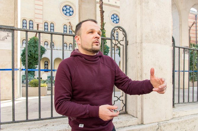 Jewish Heritage in Hungary with a Historian - Why this Budapest Jewish Quarter walk works