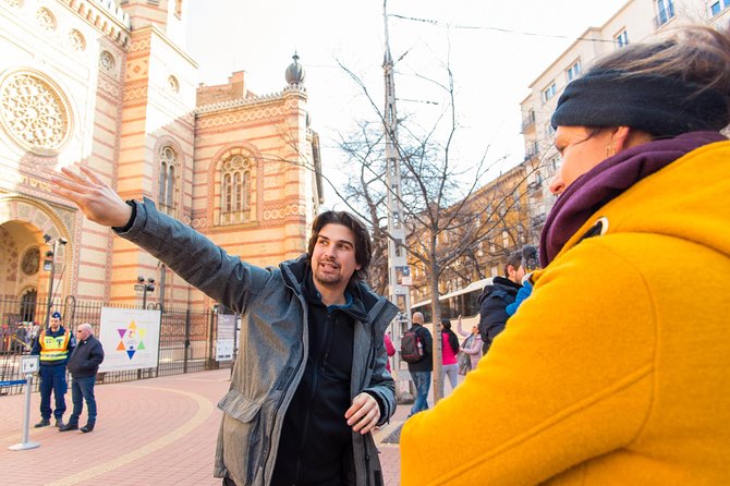 Jewish Heritage in Hungary with a Historian - Starting at Erzsébet tér in central Pest