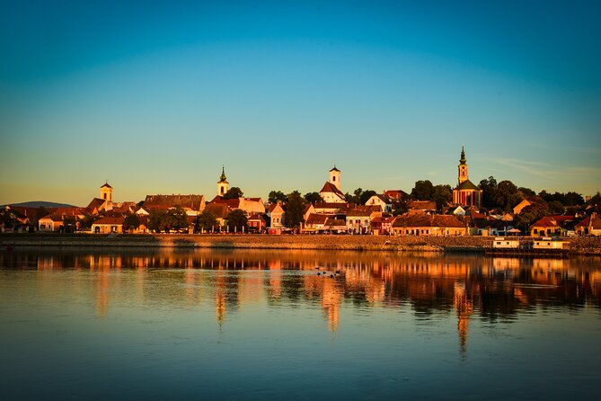 Luxurious, private day cruise with a waterlimousine to Szentendre - Choosing between the short cruise and Szentendre