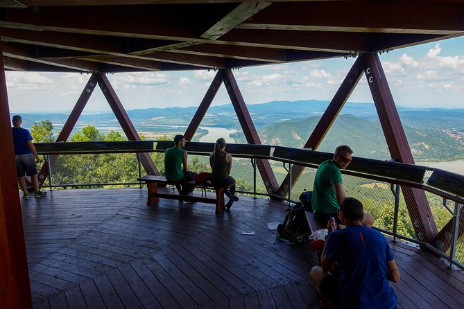 One Day Wonder Hiking Trip - Leaving Budapest for Dömös