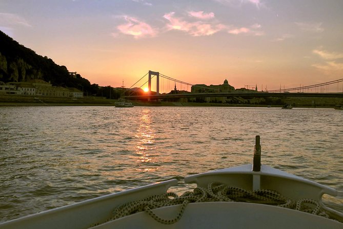 One hour Hen or Stag private party boat Budapest with unlimited beer and wine - Starting at Dock 42 in Budapest
