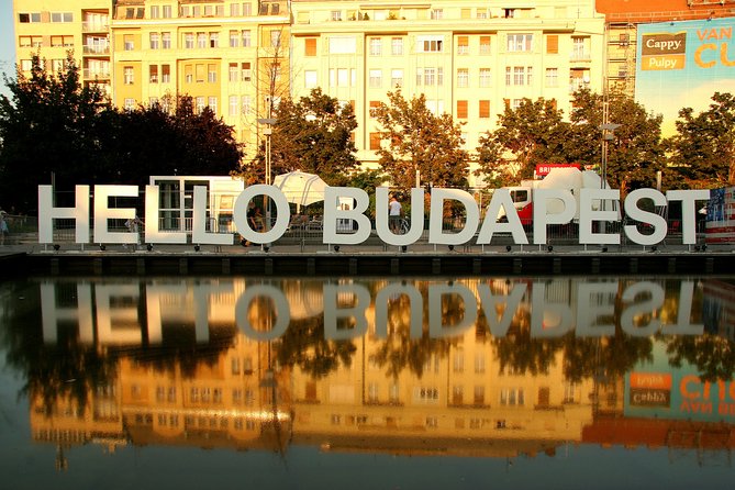 Orientation walk in Budapest - A useful first map of Budapest in two hours