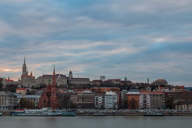 Orientation walk in Budapest - Liberty Square and the logic of the city