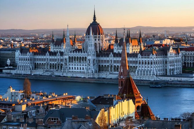 Private 4-hours City Tour of Budapest with private guide and Hotel Pick-up - A private introduction to Budapest without the driving work