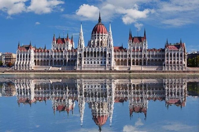 PRIVATE (7 hours) Budapest and Szentendre city tour with lunch and winetasting - What the $306.56 price means