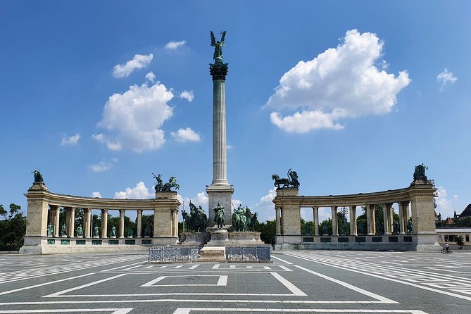 Private city tour by van - Why a private van works well in Budapest